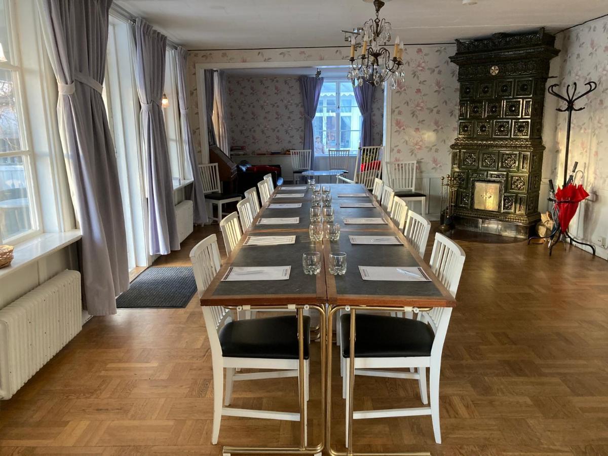 Hotel Pensionat Granparken Norrtälje Dış mekan fotoğraf