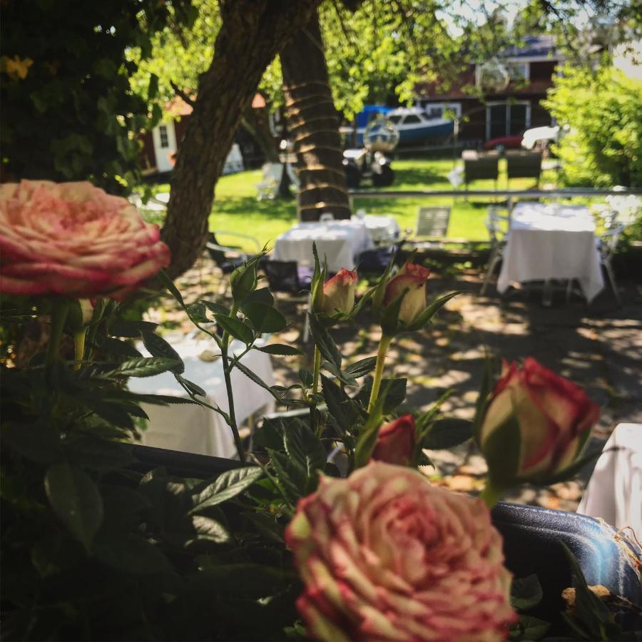 Hotel Pensionat Granparken Norrtälje Dış mekan fotoğraf