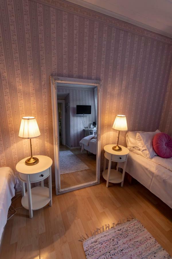 Hotel Pensionat Granparken Norrtälje Dış mekan fotoğraf